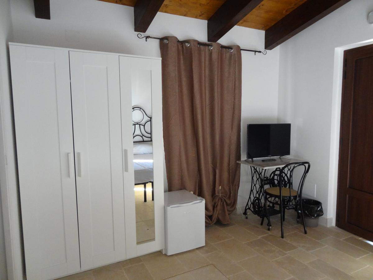L'Antico Casolare Bed and Breakfast Castellana Grotte Exteriör bild