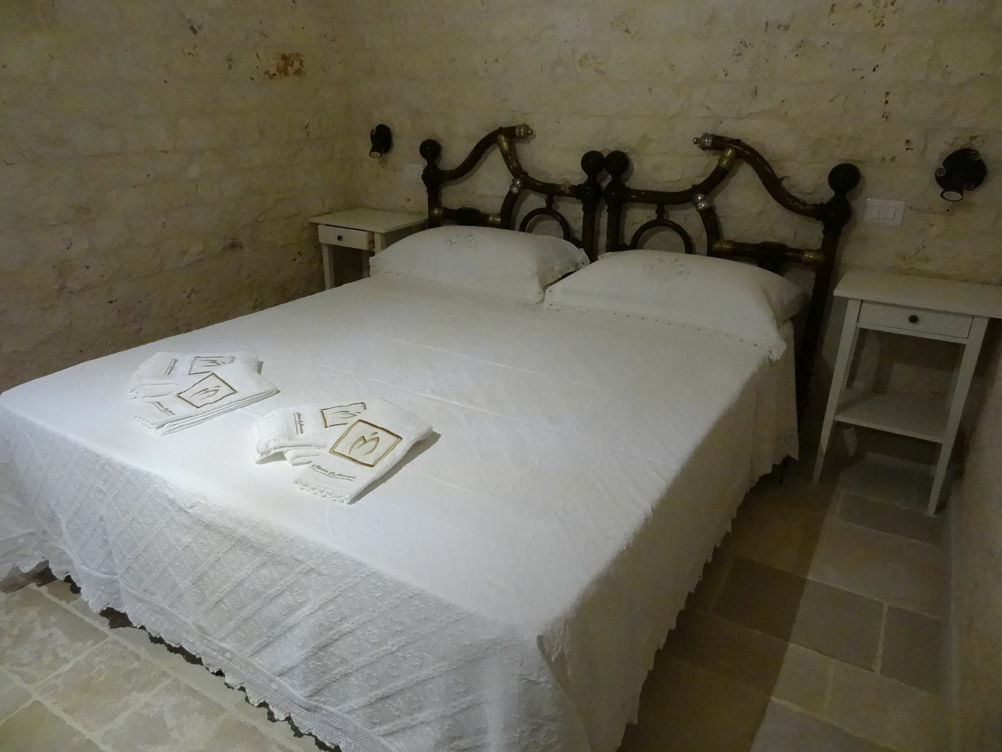 L'Antico Casolare Bed and Breakfast Castellana Grotte Exteriör bild